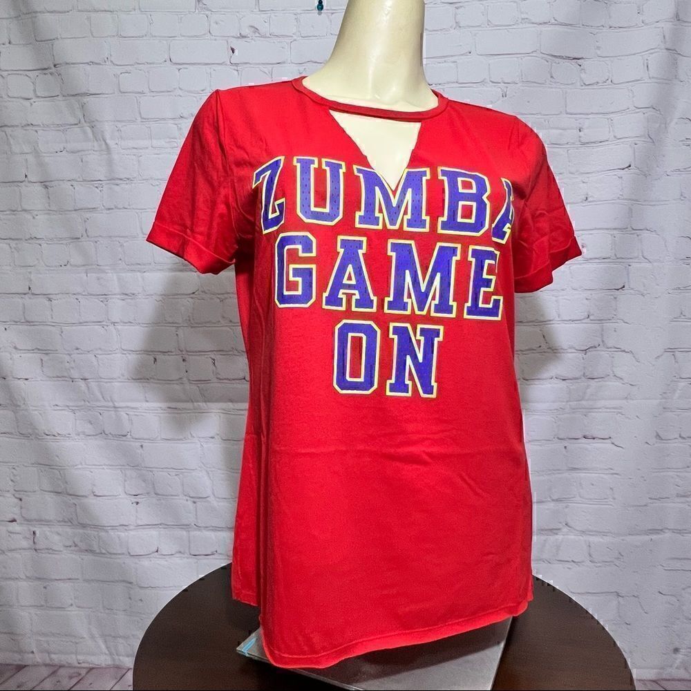 ZUMBA Fitness Zumba Game on V-neck Tee in size medium red nwt